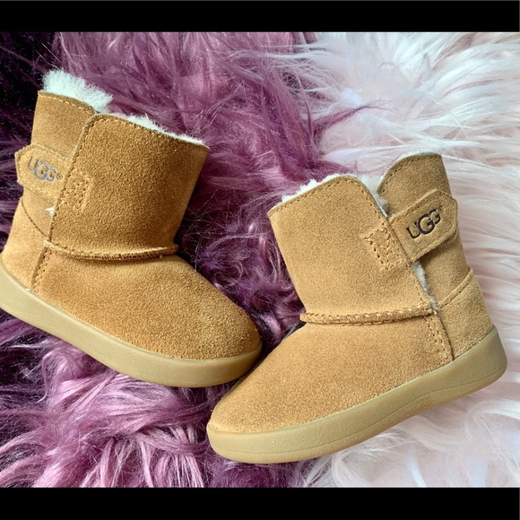 EUC Toddler Uggs SOLD - Picture 1 of 4